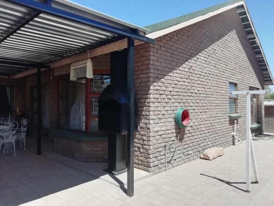 3 Bedroom Property for Sale in Keidebees Northern Cape